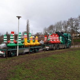 op dijk met boeiern.jpg